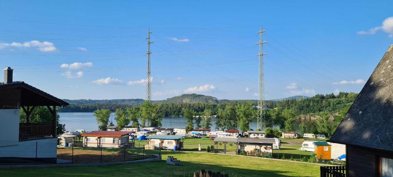 Orlická přehrada Chata Malá Kožlí u Orlíka Exterior foto